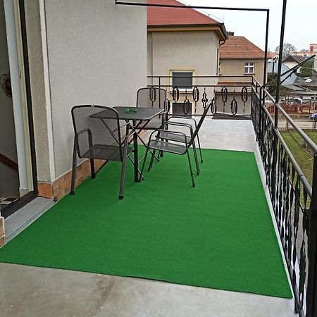 Apartman Milena Jicin Luaran gambar