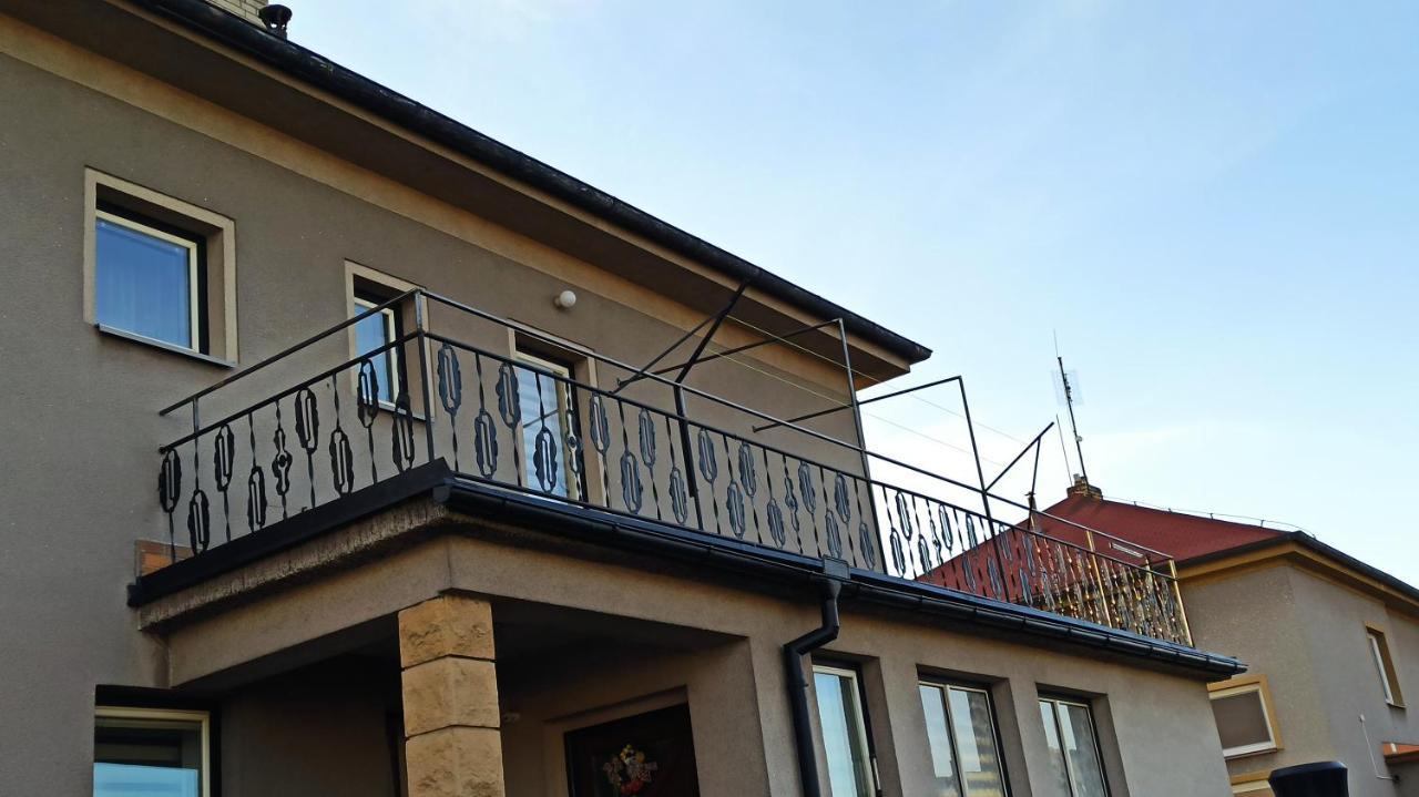 Apartman Milena Jicin Luaran gambar