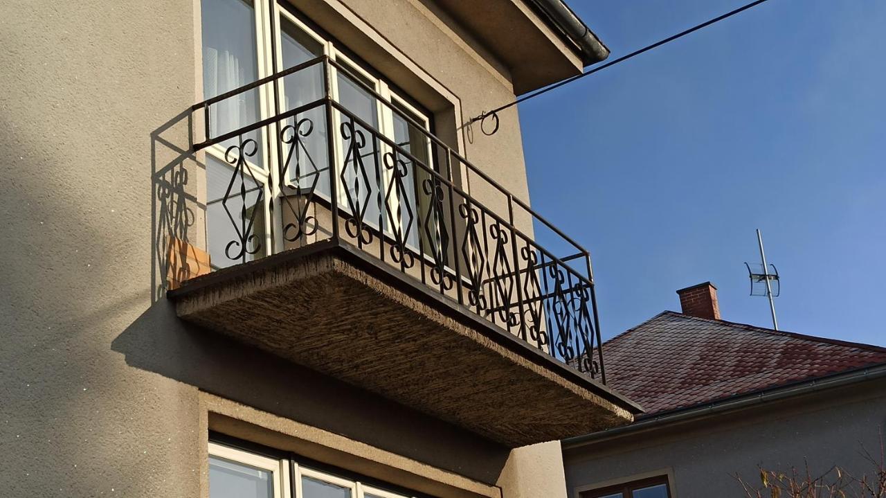 Apartman Milena Jicin Luaran gambar
