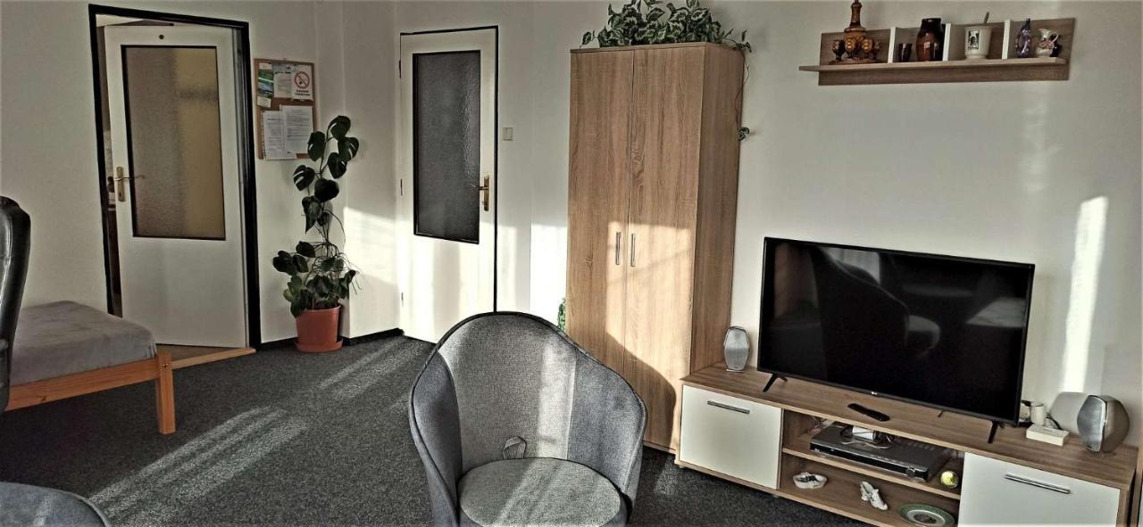Apartman Milena Jicin Luaran gambar
