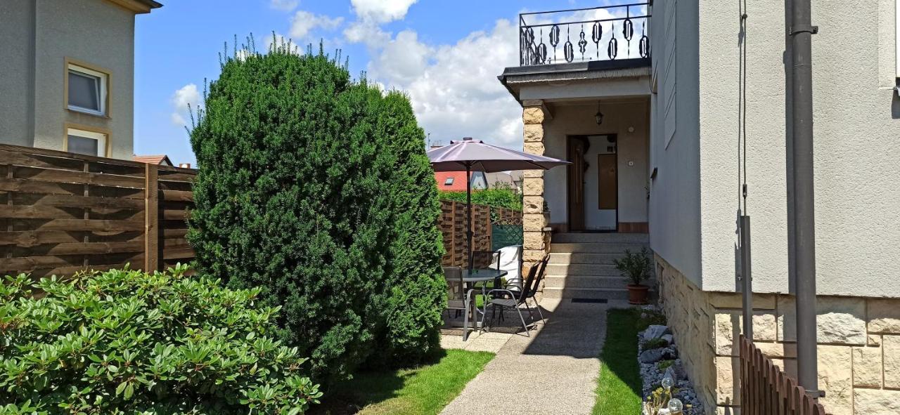 Apartman Milena Jicin Luaran gambar