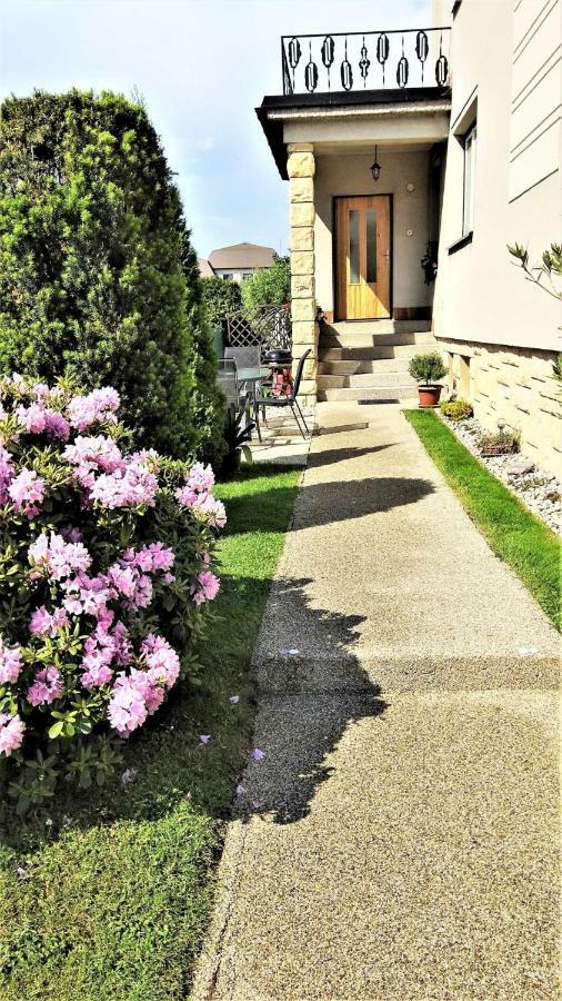 Apartman Milena Jicin Luaran gambar