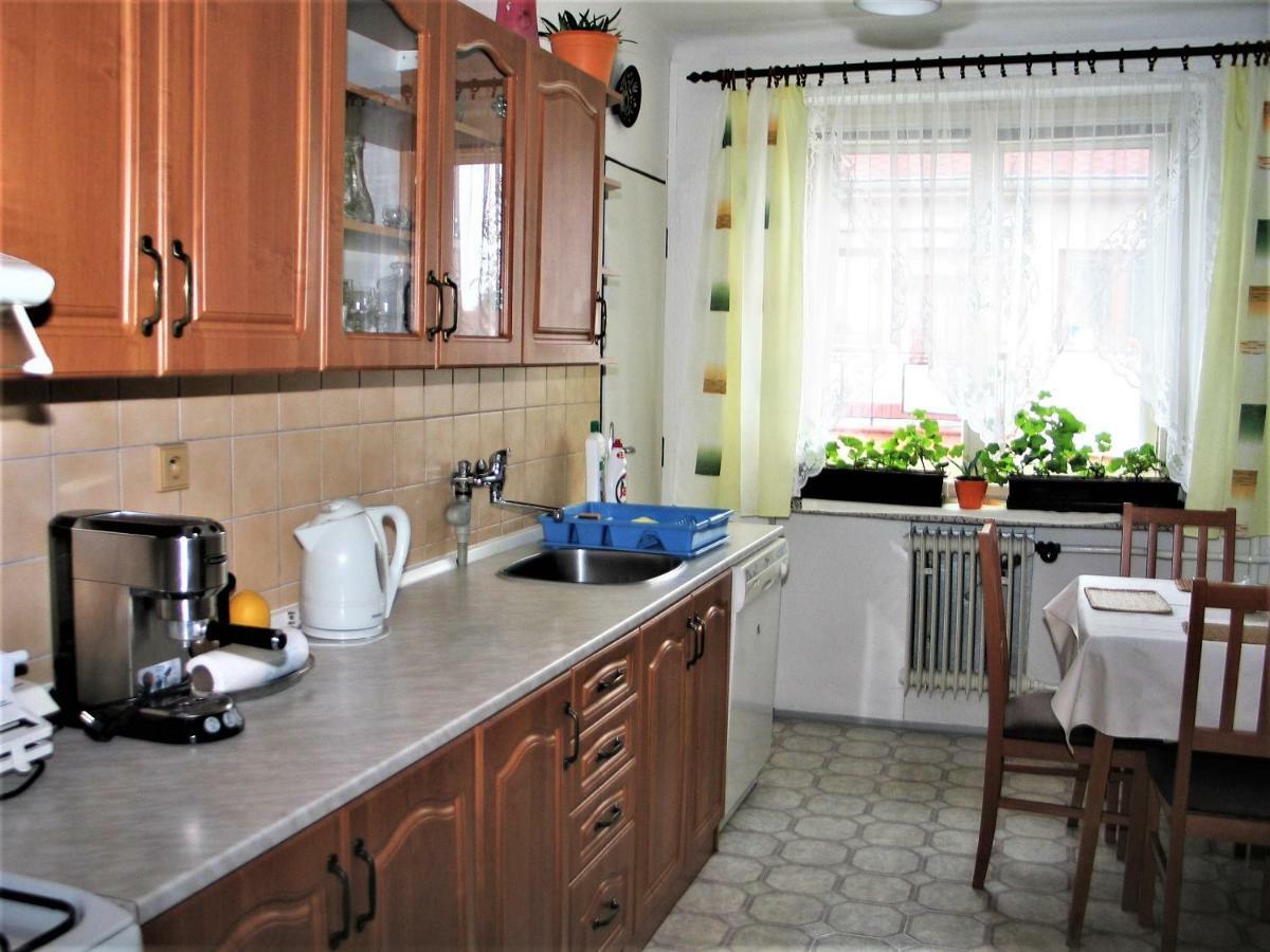 Apartman Milena Jicin Luaran gambar